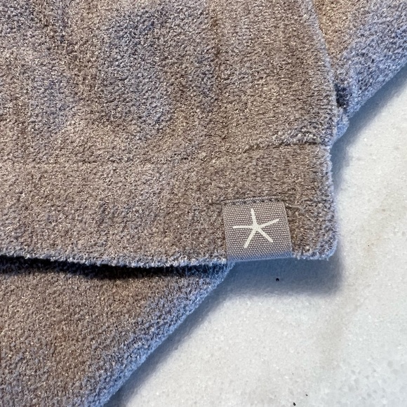 BAREFOOT DREAMS CozyChic Ultra Lite Poncho, OS Plus in Beach Rock - Picture 4 of 9